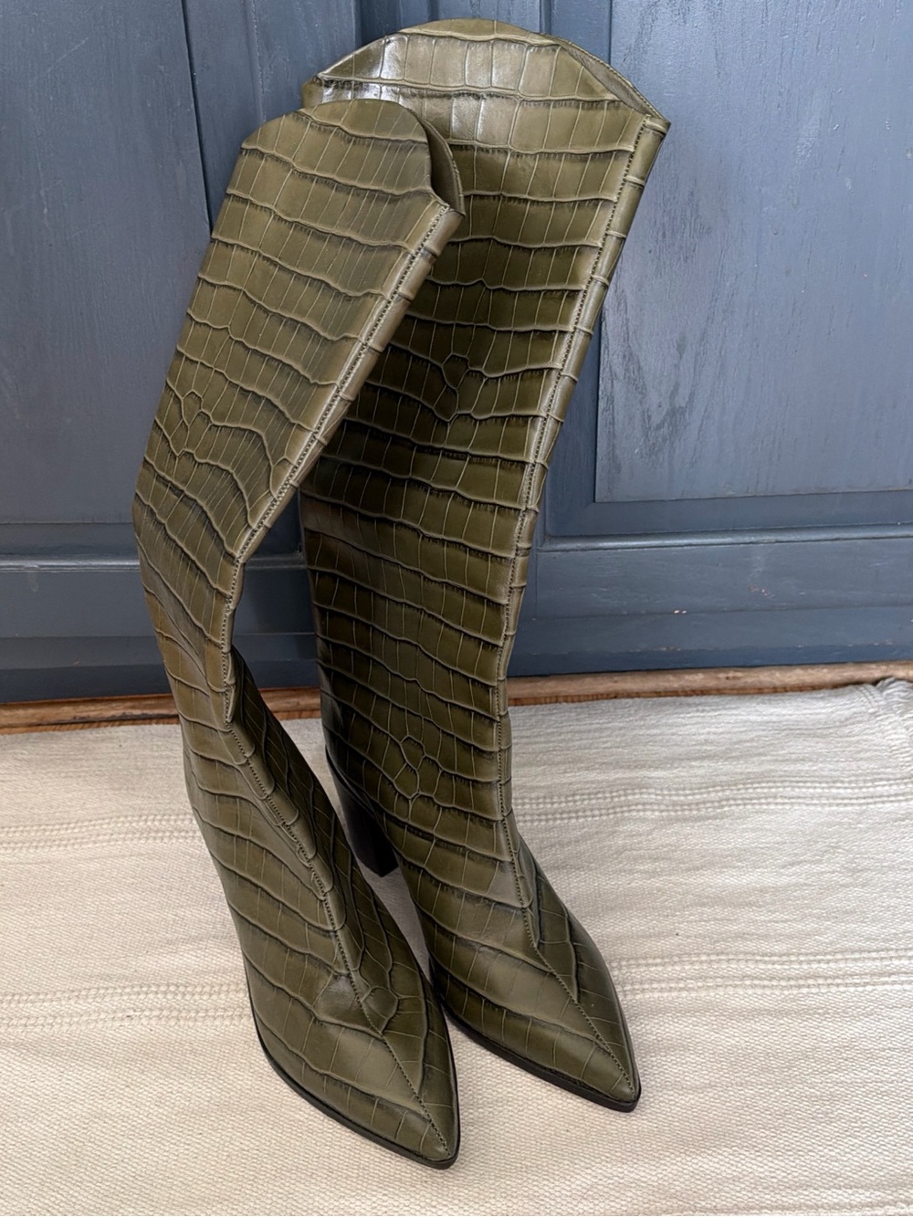 Schultz NEW Olive Croc-Embossed Pointed Toe Knee-High Boots - Women